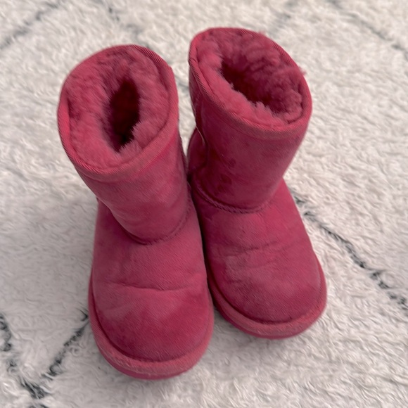 UGG classic boots - toddler size 10 - pink - Picture 2 of 6